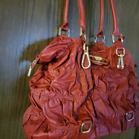 JM Collection New York RED Leather Bag - Picture 6 of 16